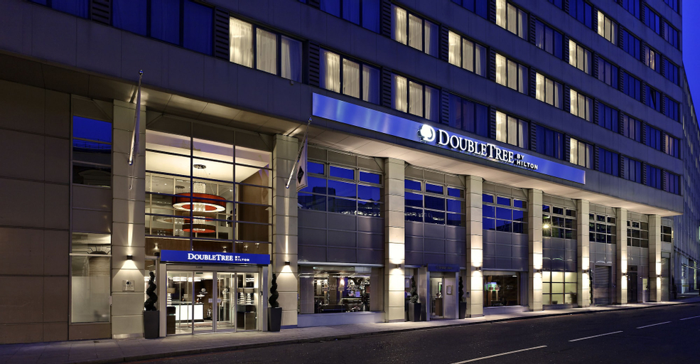 DoubleTree by Hilton London Victoria, London