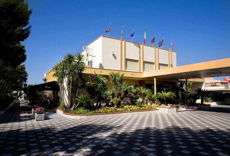Exterior & Views 2, Resort Villa, Barletta-Andria-Trani