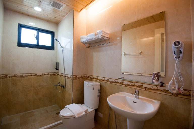 Bathroom 4, Place of Heart, Nantou