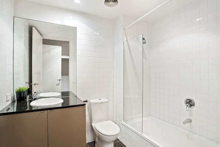 Bathroom 4, Sanctuary Apartments - Collins St CBD, Melbourne