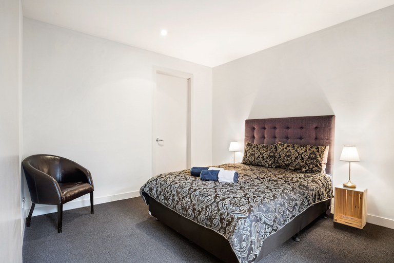Bedroom 2, Sanctuary Apartments - Collins St CBD, Melbourne