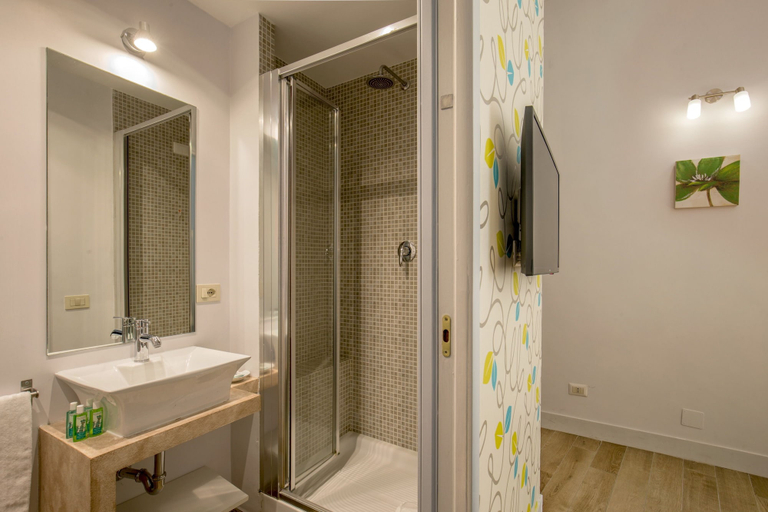 Bathroom 4, Royal Rooms Corso, Rome