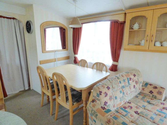 Others 4, Caravan Hire at Sunnydale Holiday Park, Lincolnshire