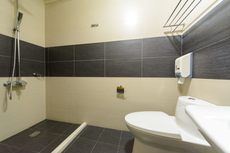 Bathroom 4, No 8 Dream Street B&B, Nantou
