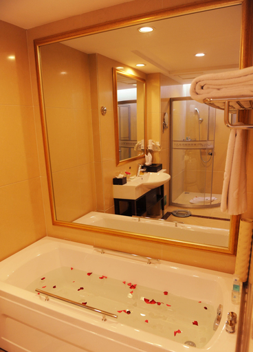 Bathroom 3, Wuhu Garden Hotel Maritim, Wuhu