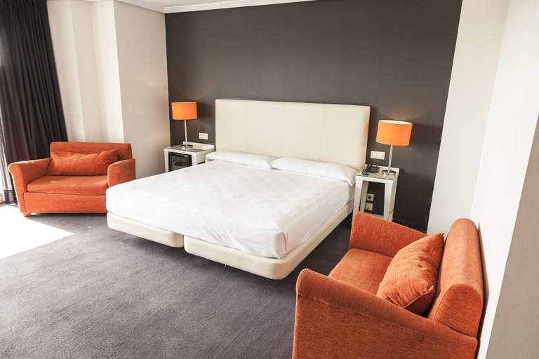 Bedroom 4, Hotel Balneario Playa De Coma Ruga, Tarragona