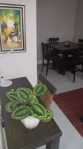 The Ravina Corporate Suites,
