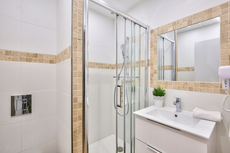 Bathroom 4, Urban Flat 74 - Disneyland in Paris Apartment, Paris