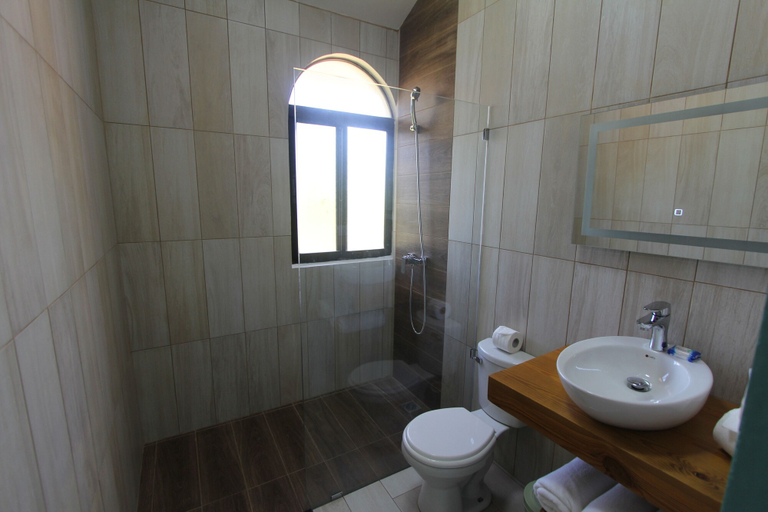 Bathroom 4, Monte Vista, Sosua