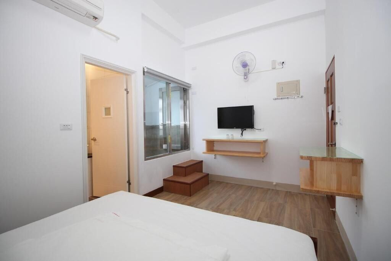 Bedroom 2, Golden Station Hot Spring, Taitung