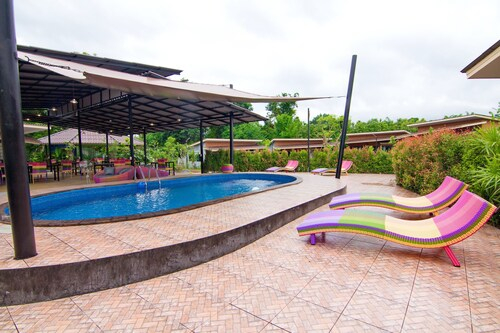 Kirina Retro House, Pai