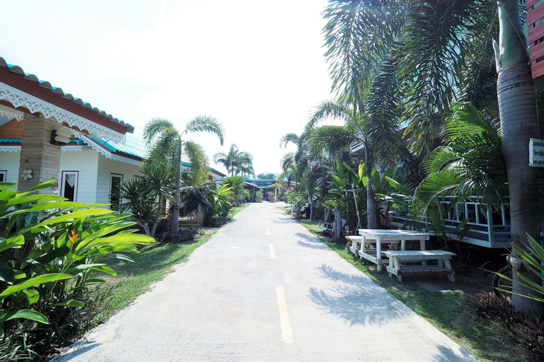 Moddang Resort, K. Sam Roi Yot