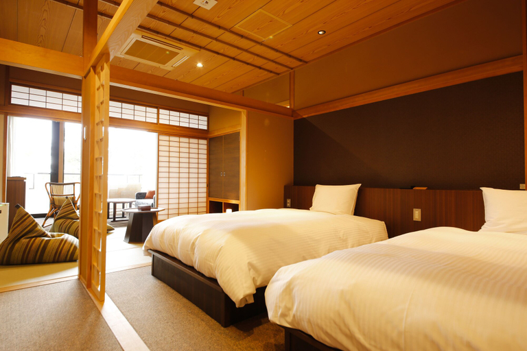 Bedroom 3, Awaji Hamarikyu, Minamiawaji
