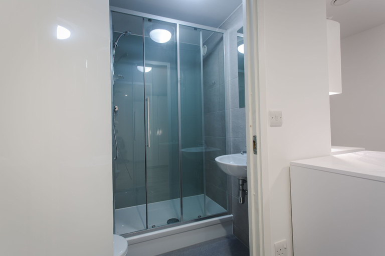 Bathroom 5, Student Only The Cube Ealing, London