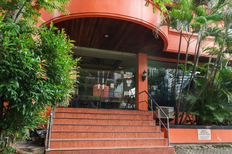 RedDoorz @ Jalan Jaksa, Central Jakarta