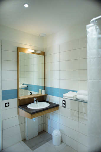Bathroom 4, Appartements Des Joncas, Bouches-du-Rhône