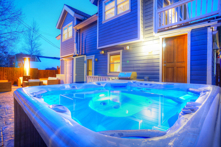 Sport & Beauty, Abode Off Main, Summit