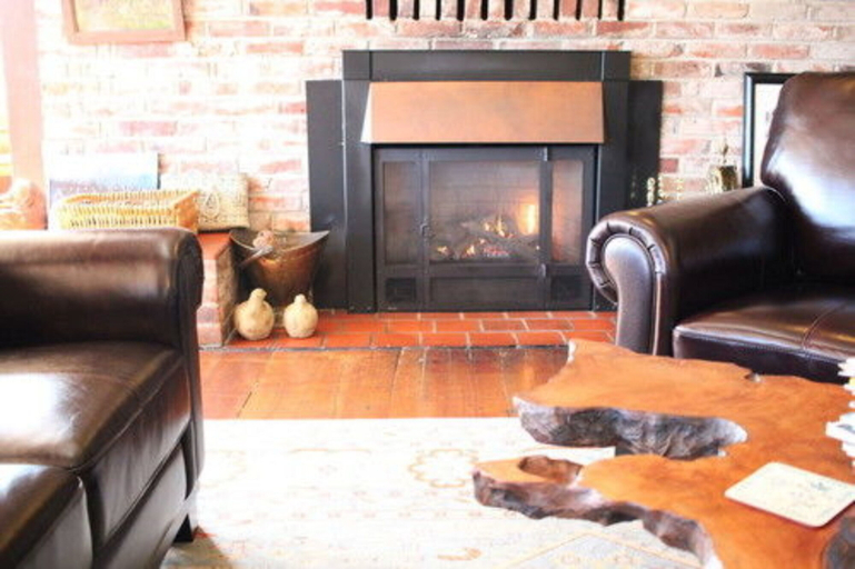 Public Area 3, The Historic Requa Inn, Del Norte