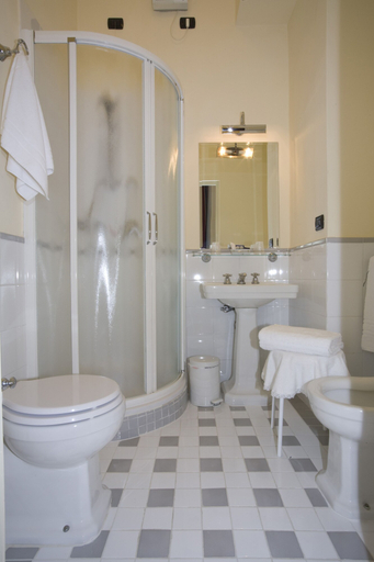 Bathroom 4, Residence Palazzo Gamba, Florence