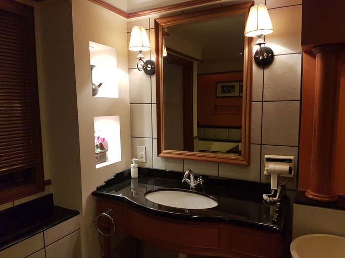 Bathroom 5, Holiday Port Dickson Crystal Private Water Chalet, Port Dickson