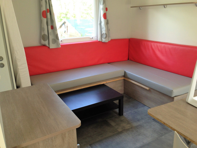 Bedroom 3, Camping de la Bonde, Vaucluse