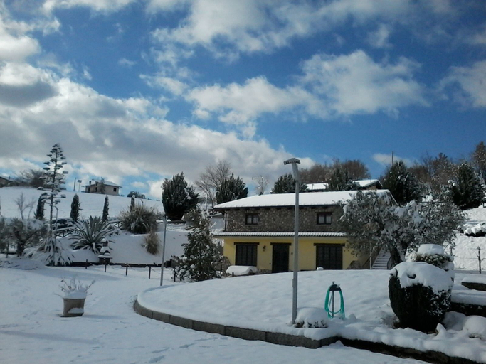 Exterior & Views 2, Agriturismo I Tre Ulivi, Avellino
