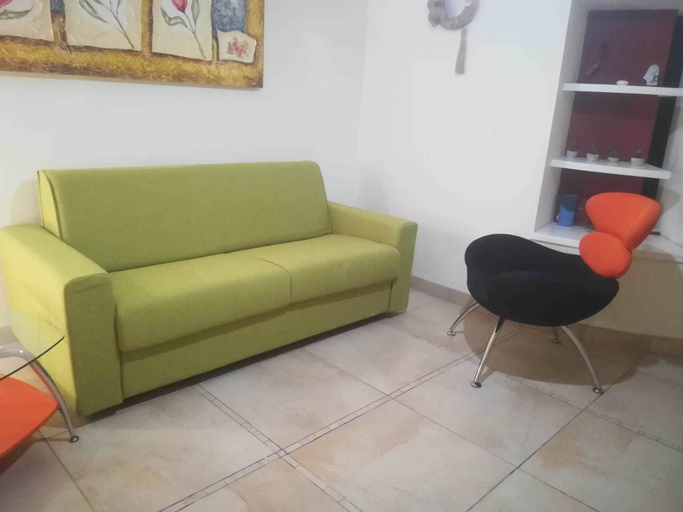 Public Area 3, Isabel, Crotone