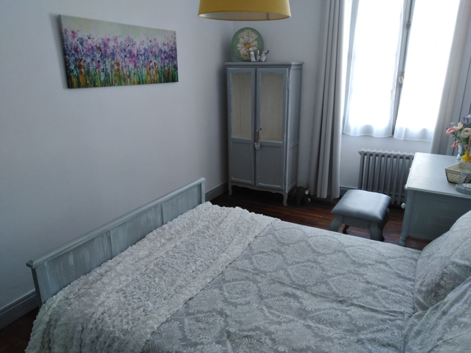 Bedroom 4, La Belle Vienne, Charente