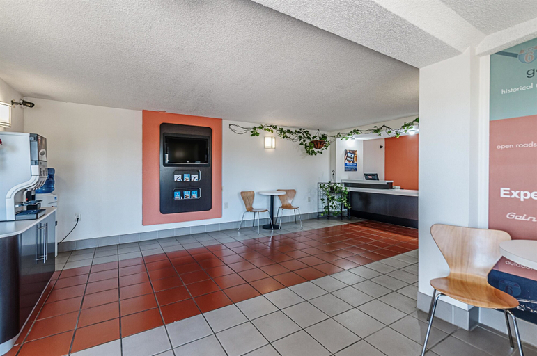 Public Area 2, Motel 6 Martinsburg, Wv, Berkeley