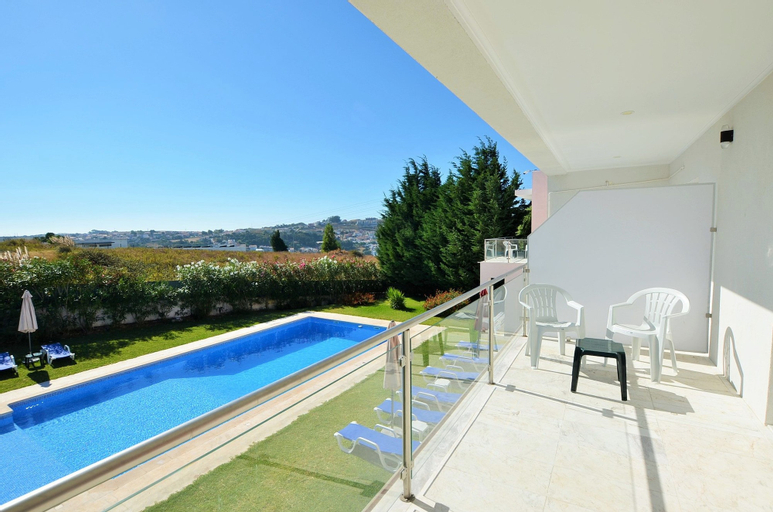 Hilltop Oasis - Lisbon Lux, Oeiras