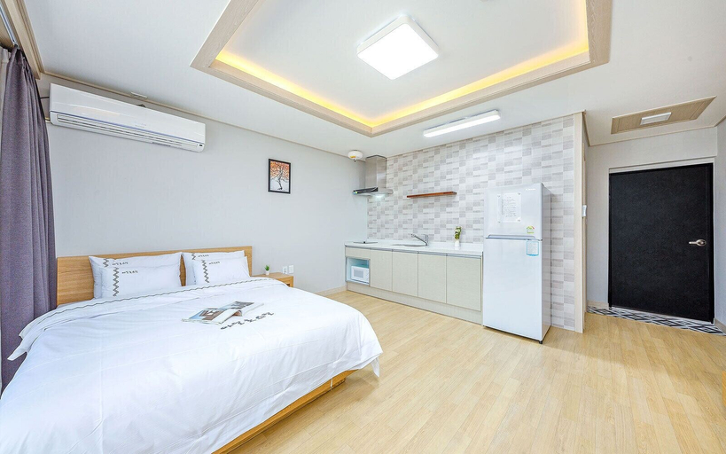 Bedroom 3, Adel Pension, Yeosu