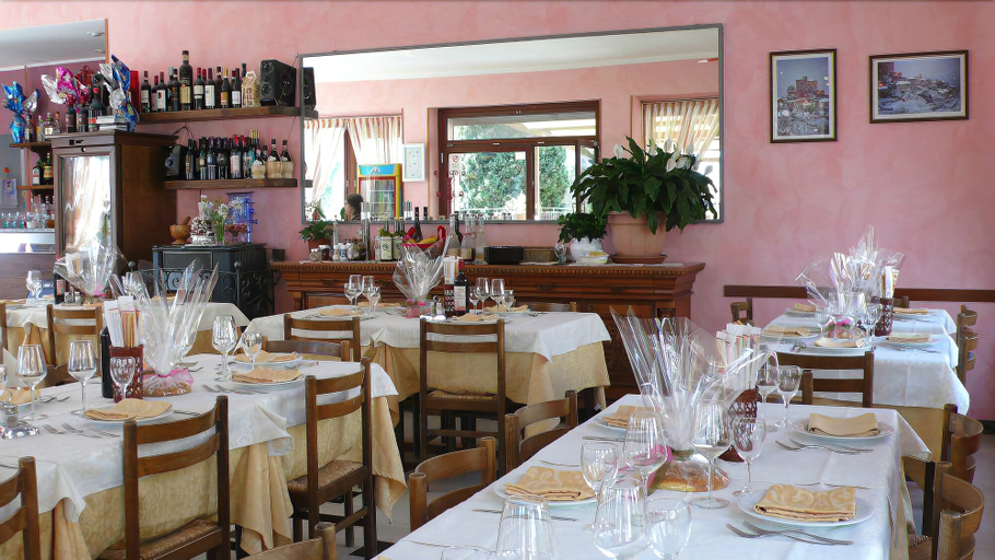 Food & Drinks 5, Albergo Cecchin, Savona