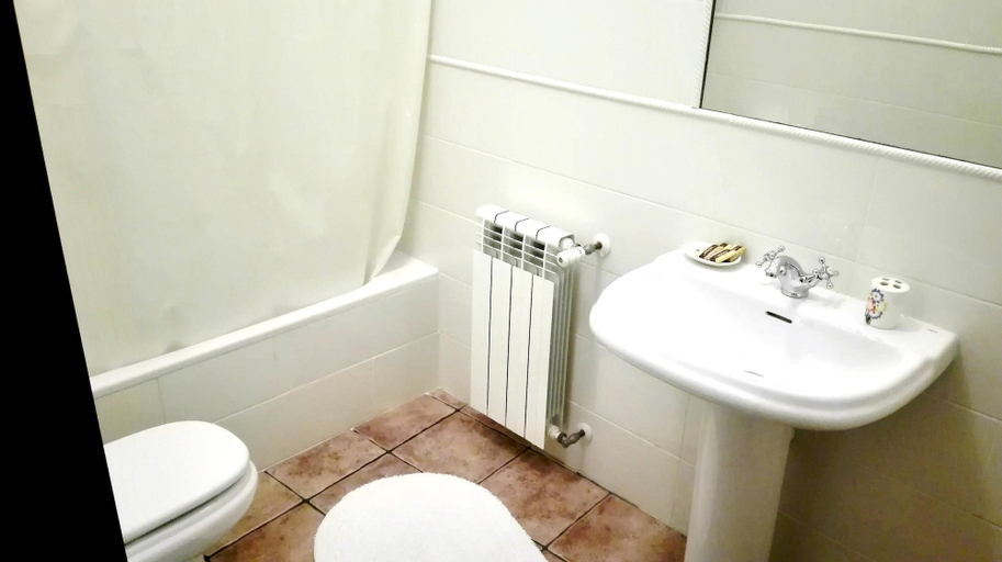 House With 5 Bedrooms in Taíde, With Enclosed Garden and Wifi - 45 km, Póvoa de Lanhoso