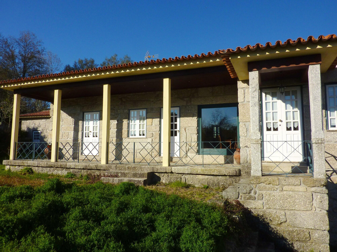 House With 5 Bedrooms in Taíde, With Enclosed Garden and Wifi - 45 km, Póvoa de Lanhoso