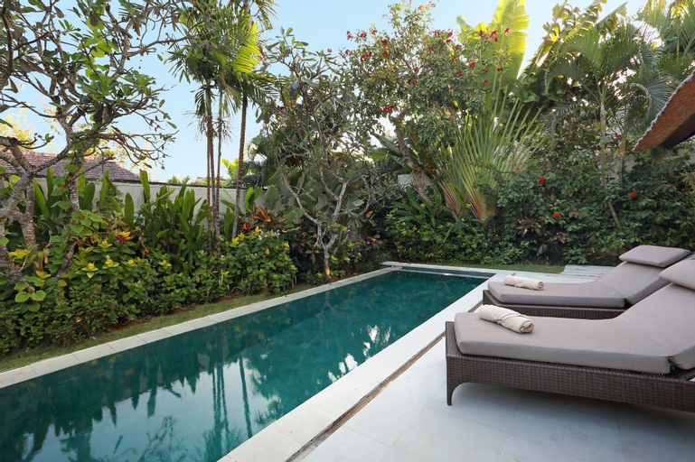 Swimming Pool 19