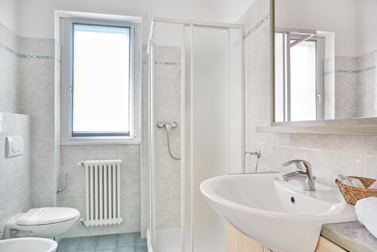 Bathroom 5, Residence Domaso - Resort & SPA, Como