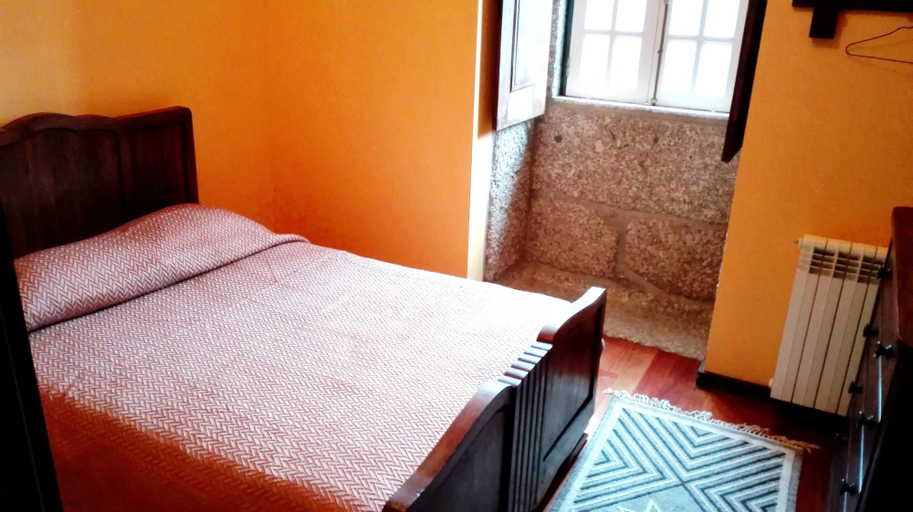 House With 5 Bedrooms in Taíde, With Enclosed Garden and Wifi - 45 km, Póvoa de Lanhoso
