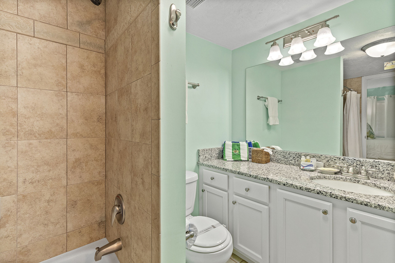 Bathroom 5, Tropical Suites at Sunglow Resort, Volusia