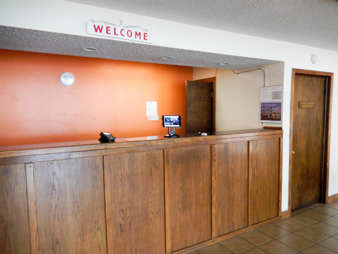 Public Area, Motel 6 Miami, OK, Ottawa