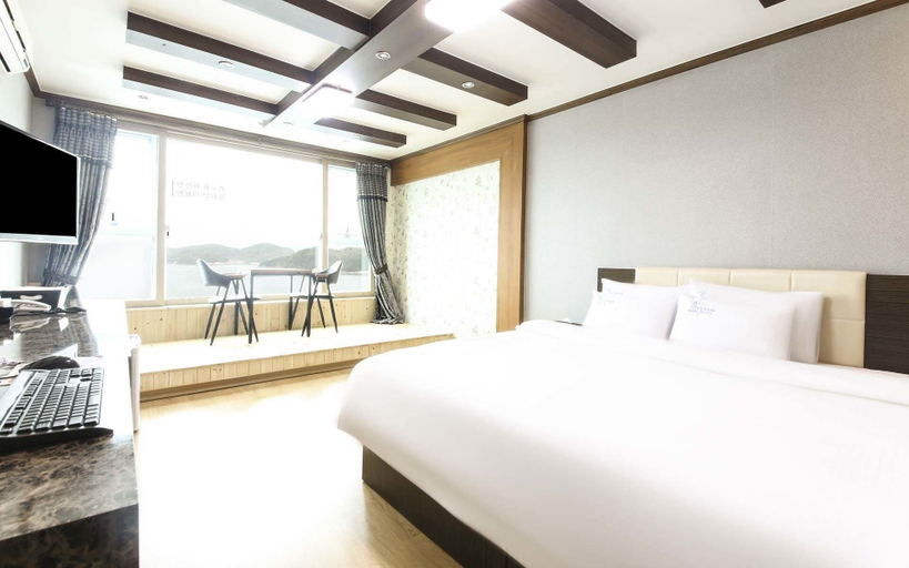 Bedroom 1, Bada Naeum Motel, Tongyeong