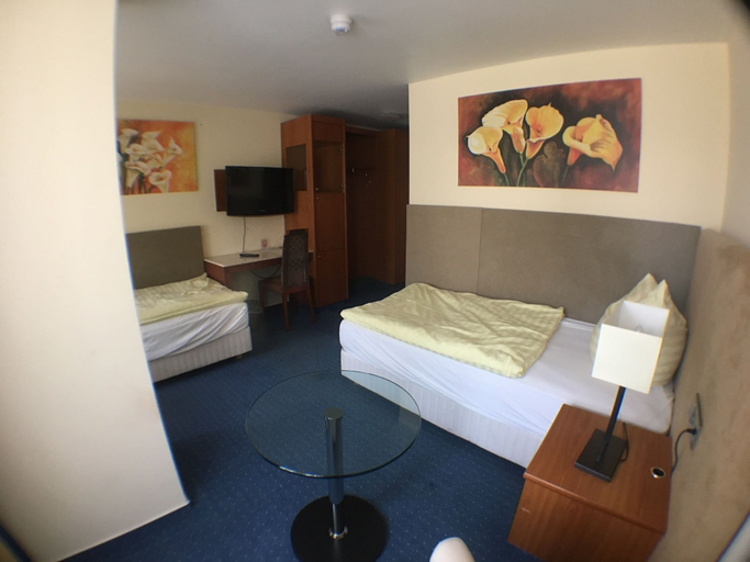 Bedroom 4, Motel Monteur, Salzlandkreis