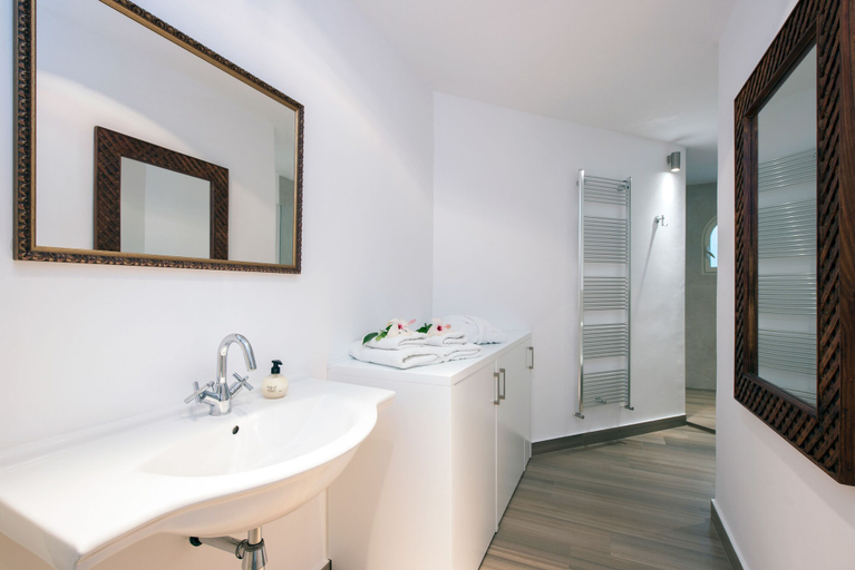 Bathroom 3, Villa Anastasia, Ionian Islands