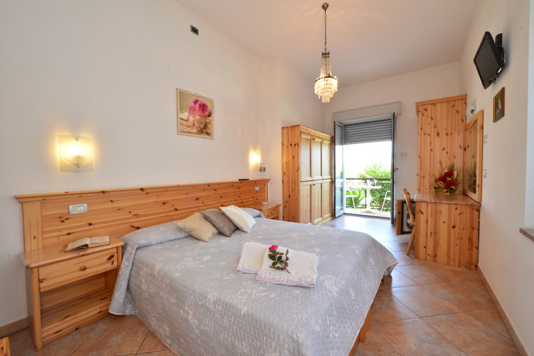 Bedroom 3, CAMERE DA MIRELLA, Verona