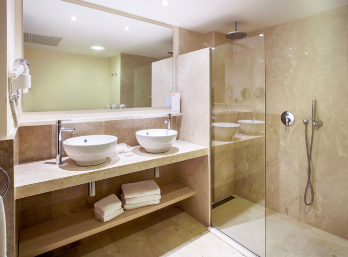 Bathroom 5, Viva Sunrise, Baleares