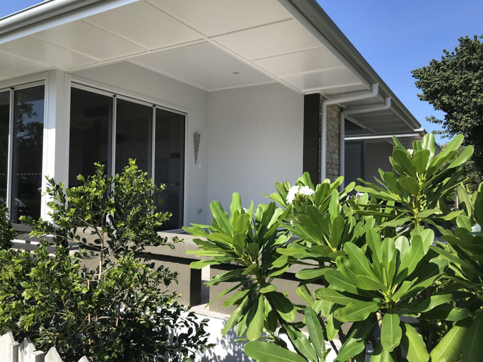 Exterior & Views 2, Reflections Villa 2, Magnetic Island