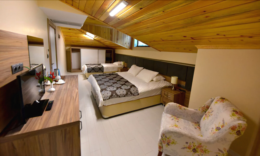 Dora Hotel, Sürmene
