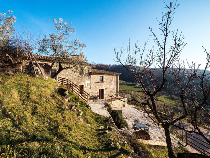 Exterior & Views 2, Il Becco Felice, Frosinone