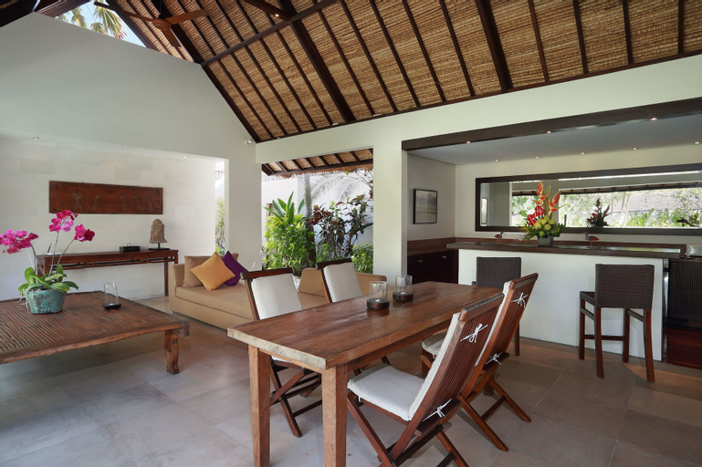 Dining Room 16