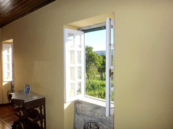 House With 5 Bedrooms in Taíde, With Enclosed Garden and Wifi - 45 km, Póvoa de Lanhoso