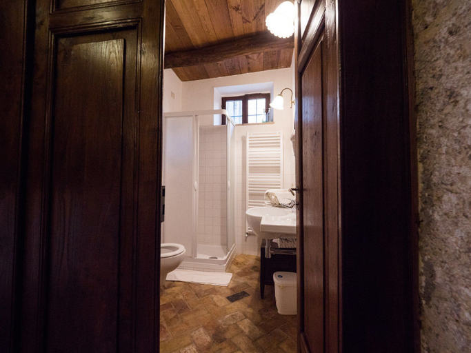 Bathroom 4, Il Becco Felice, Frosinone